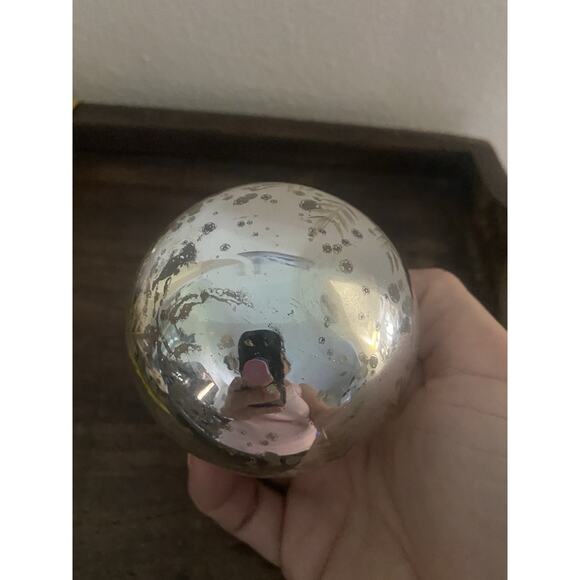 Antiqued Cut Ornament Glass Mirrored Reverse Painted Snowflake Christmas Ball 3" - Picture 4 of 5